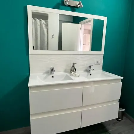 Cornelia's 7 Exelente Ubicacion Los Cristianos (Tenerife)